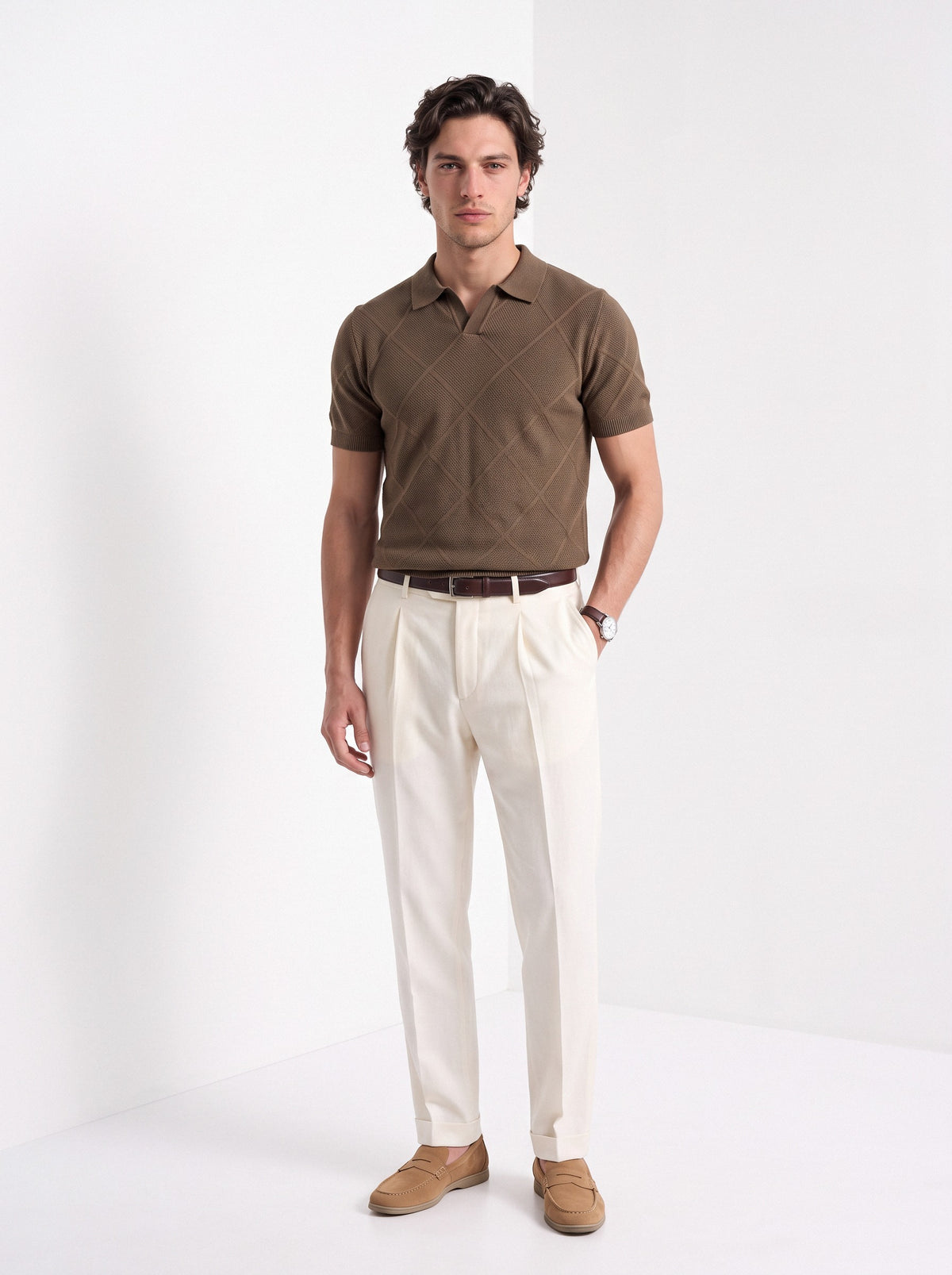 Men's cotton knitted polo shirt in brown, full-length