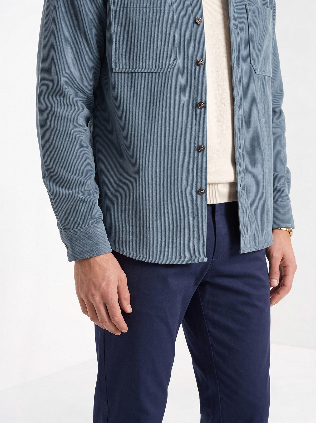 BLENIN men's corduroy overshirt in smoke blue, fit detail