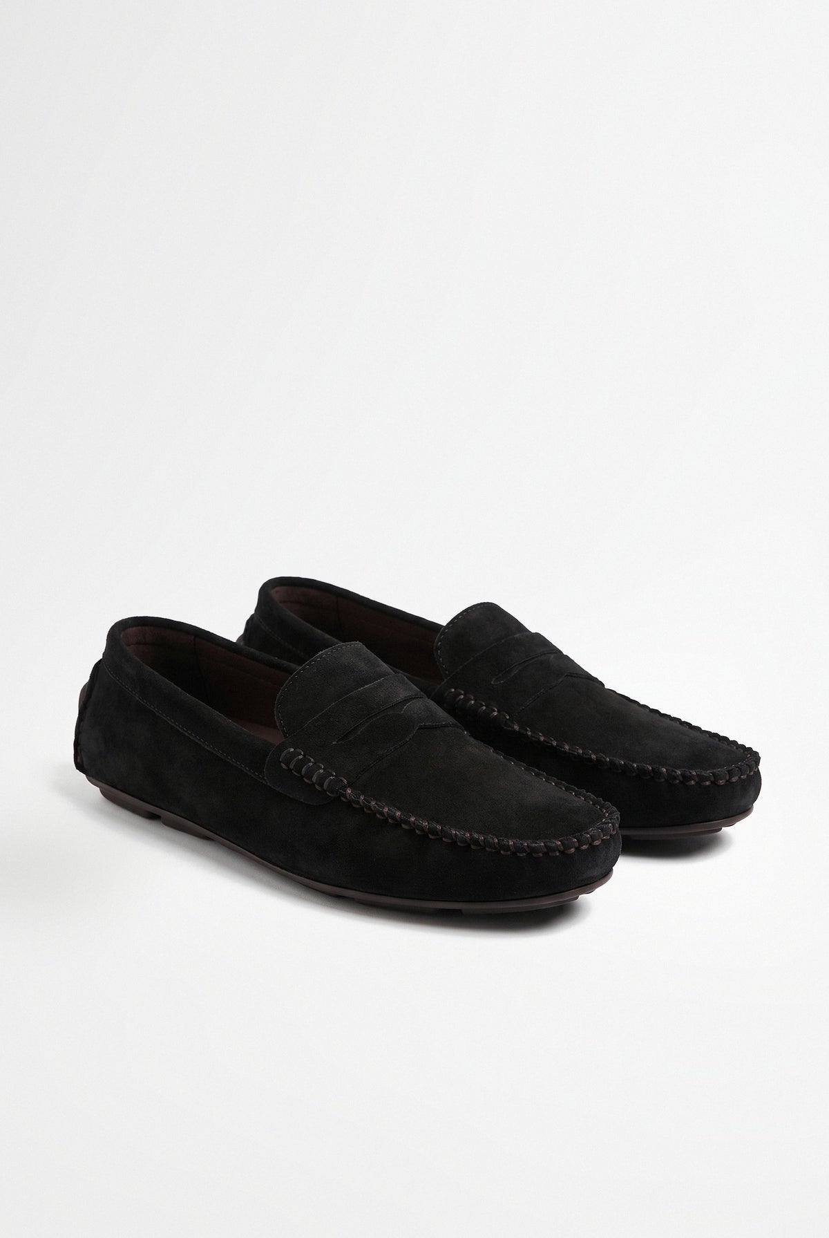 BLENIN men's suede-look driving loafers in black, pair, three-quarter view