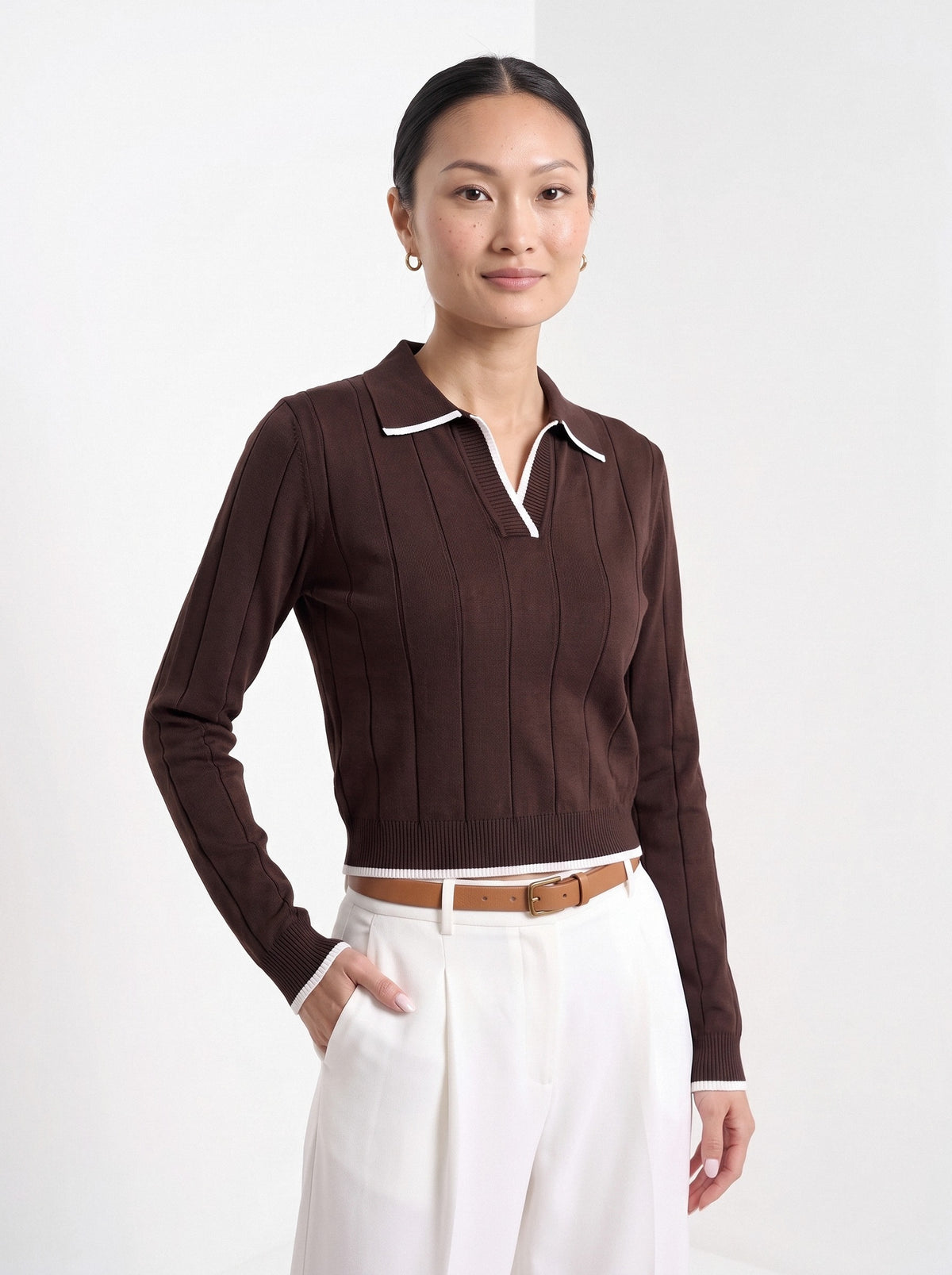 BLENIN contrast trim knit polo in chocolate, front portrait