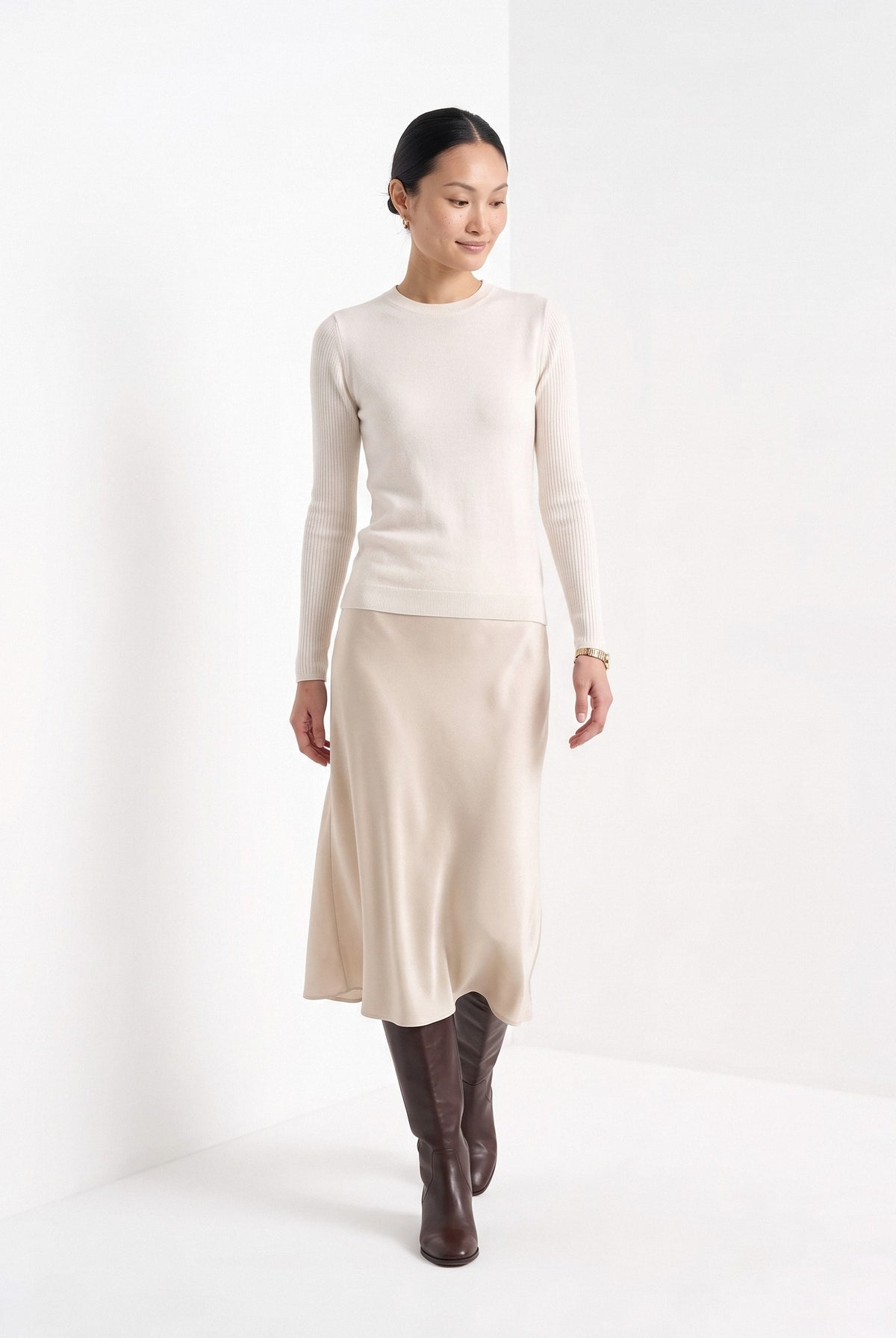 BLENIN cashmere mock neck sweater in milky, full outfit, walking