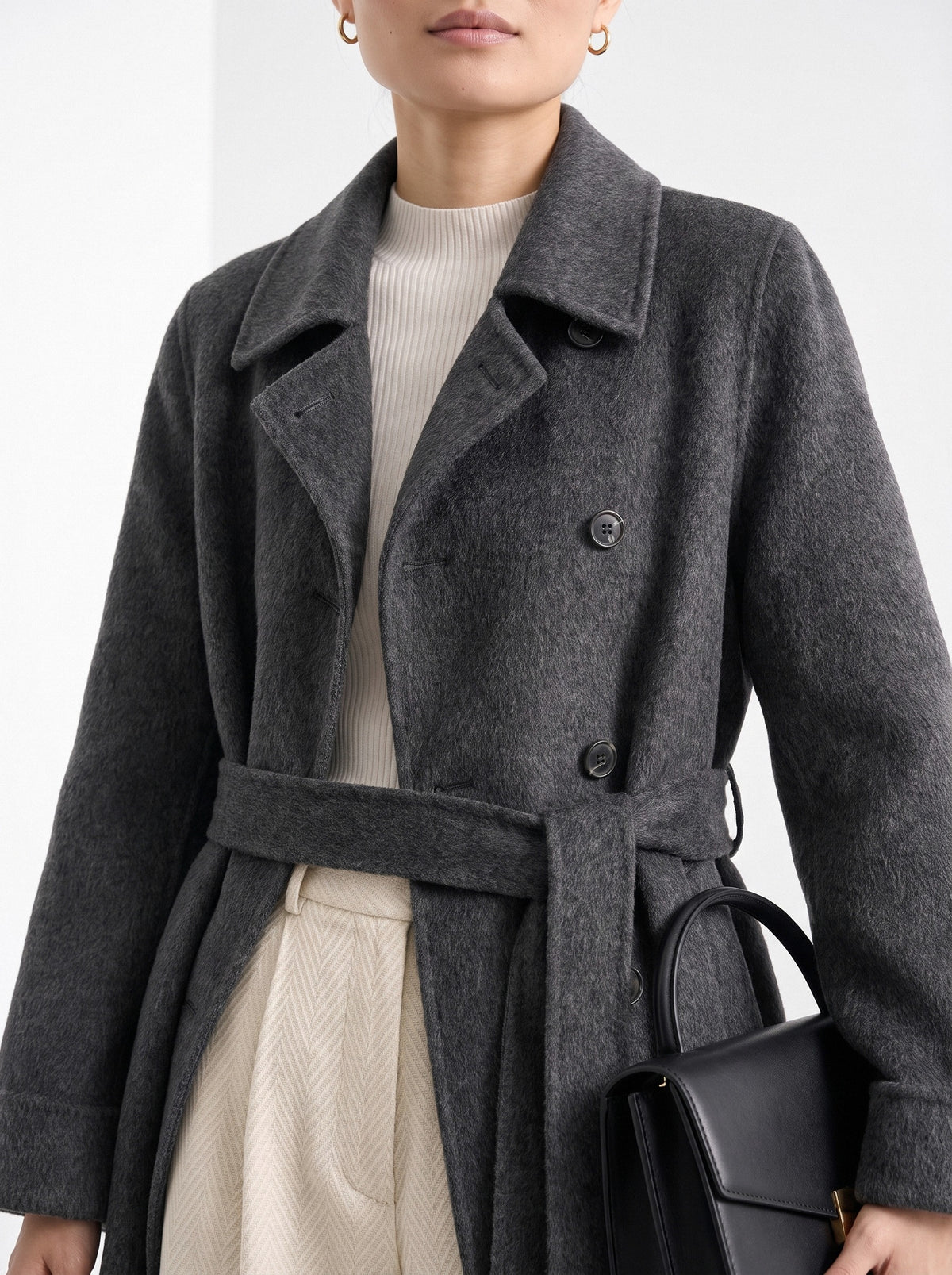 BLENIN women's double-faced wool coat in charcoal, close-up of the details