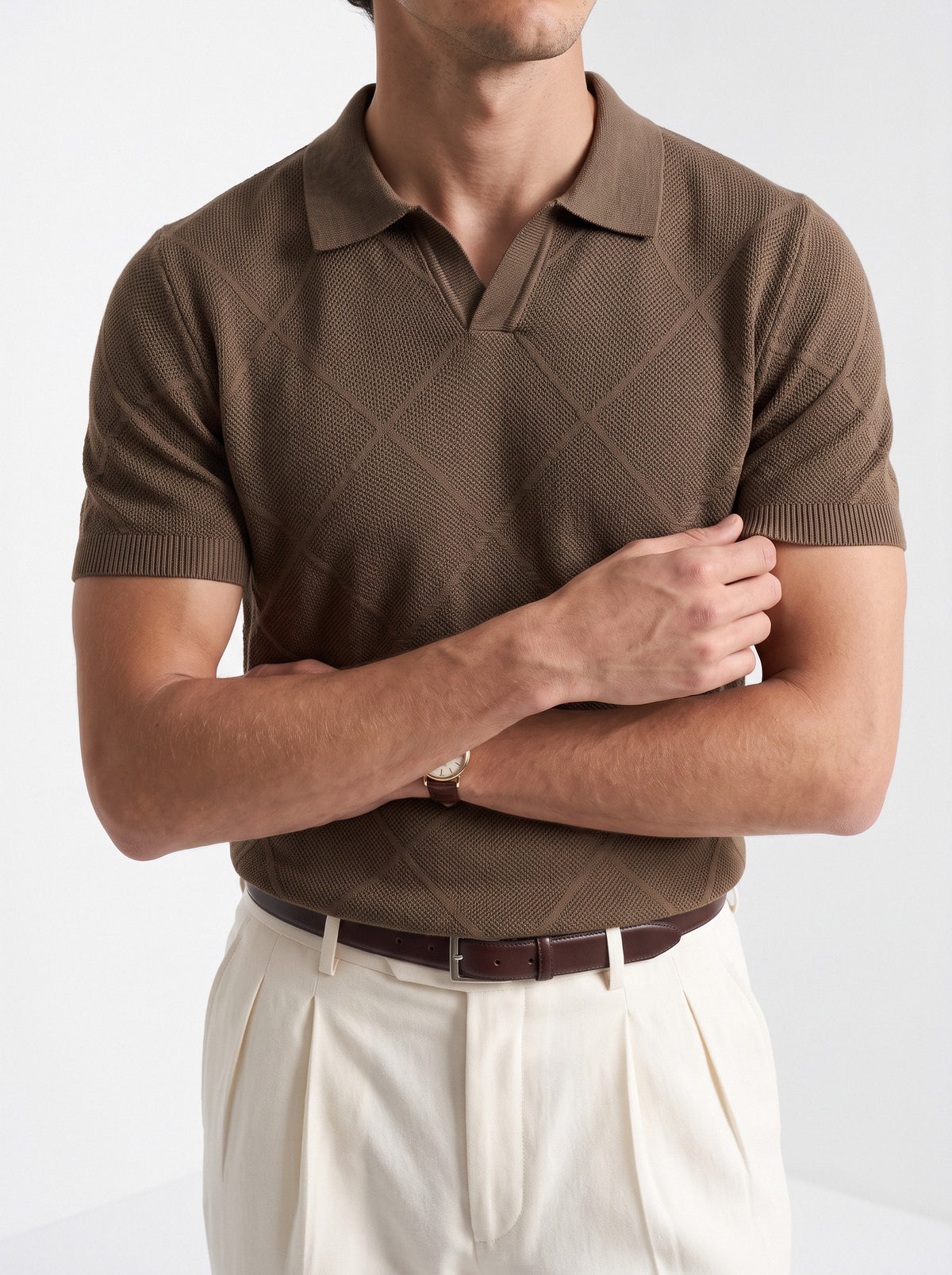 Men's cotton knitted polo shirt in brown, close-up detail