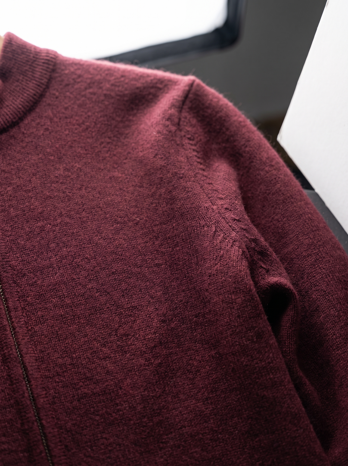 Men's wool full zip cardigan in burgundy