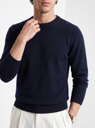 BLENIN men's 100% wool crew neck sweater in navy, close-up of the details