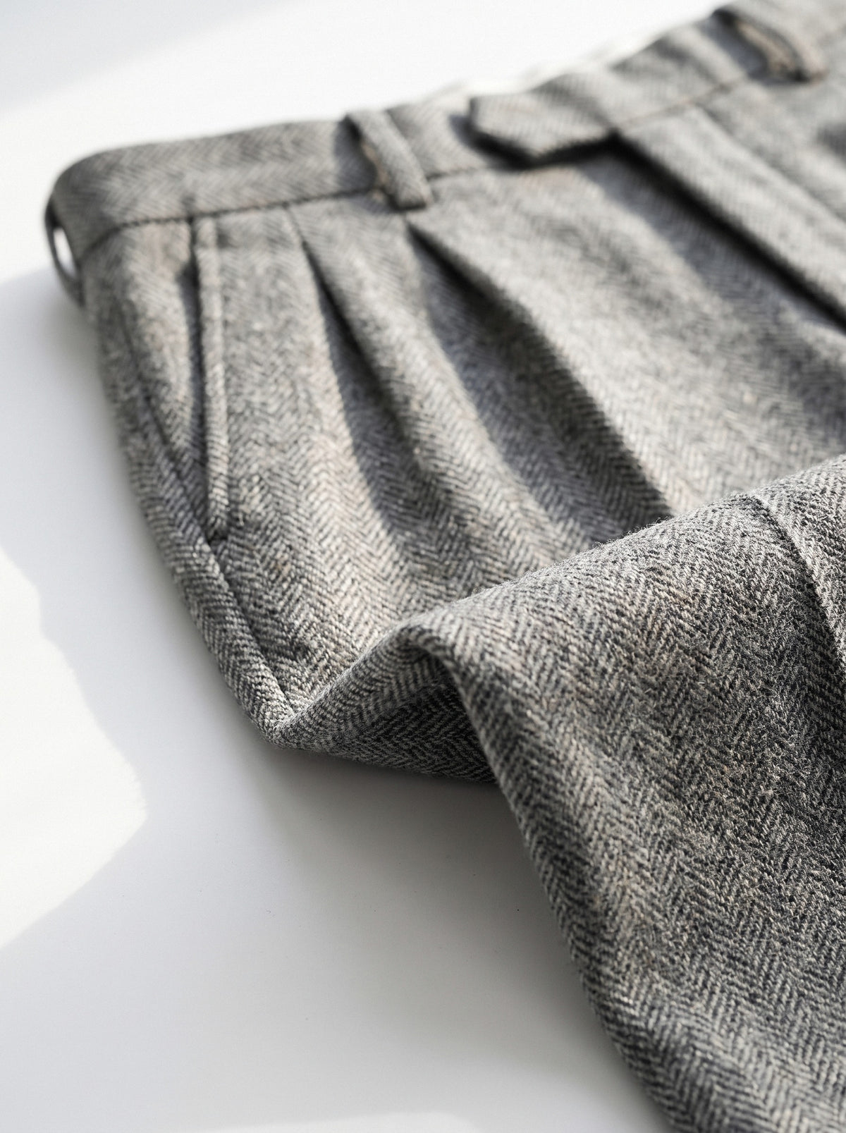 BLENIN men's herringbone wool trousers in grey, fabric close-up