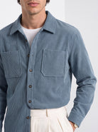 BLENIN men's corduroy overshirt in smoke blue, close-up of the details