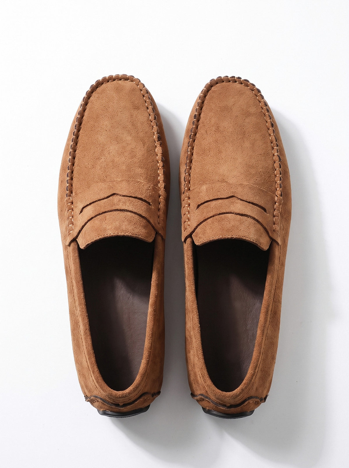 BLENIN men's suede-look driving loafers in tan, pair from above