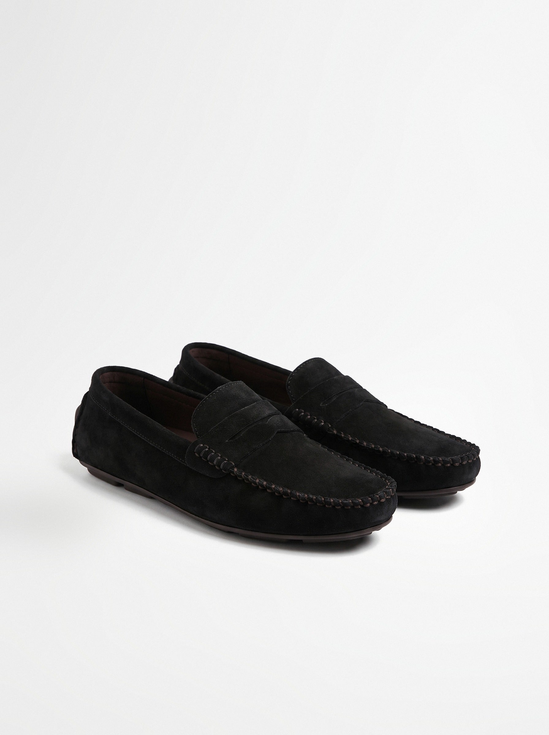 BLENIN men's suede-look driving loafers in black, pair, three-quarter view