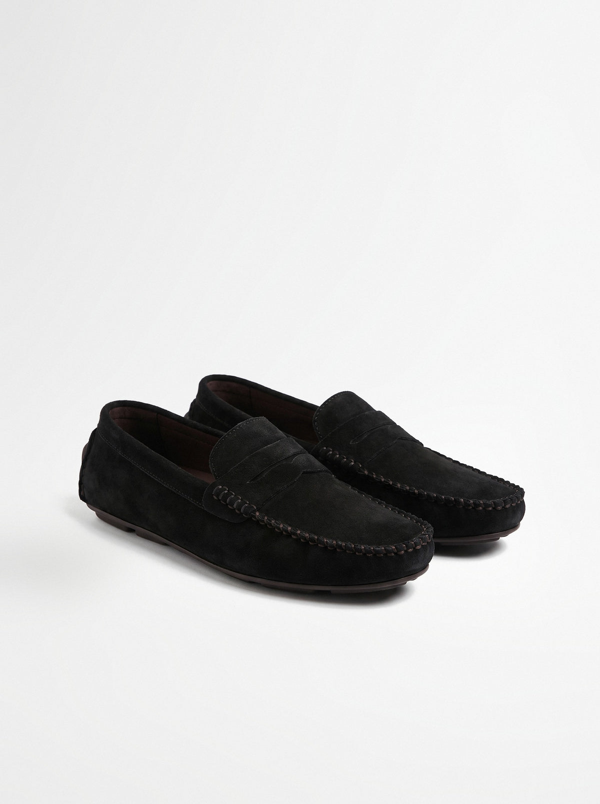 BLENIN men's suede-look driving loafers in black, pair, three-quarter view