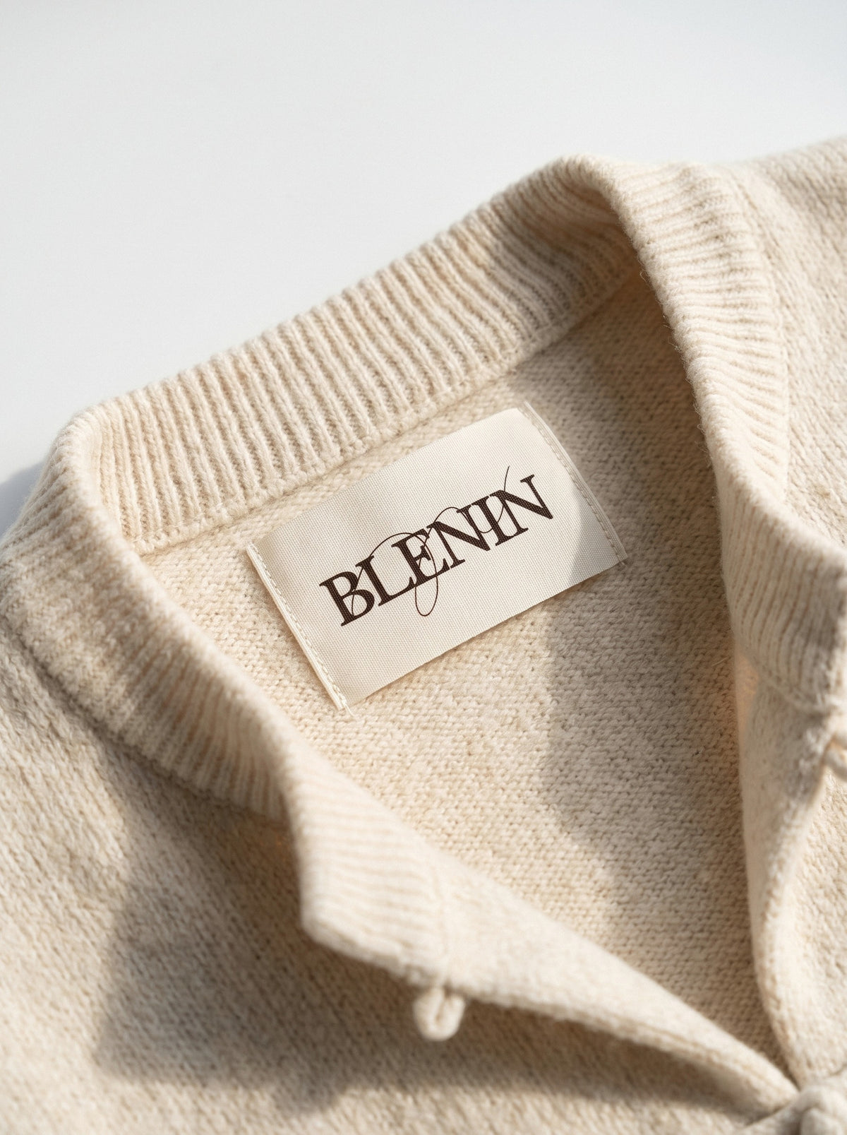 BLENIN knot button cardigan, woven BLENIN neck label