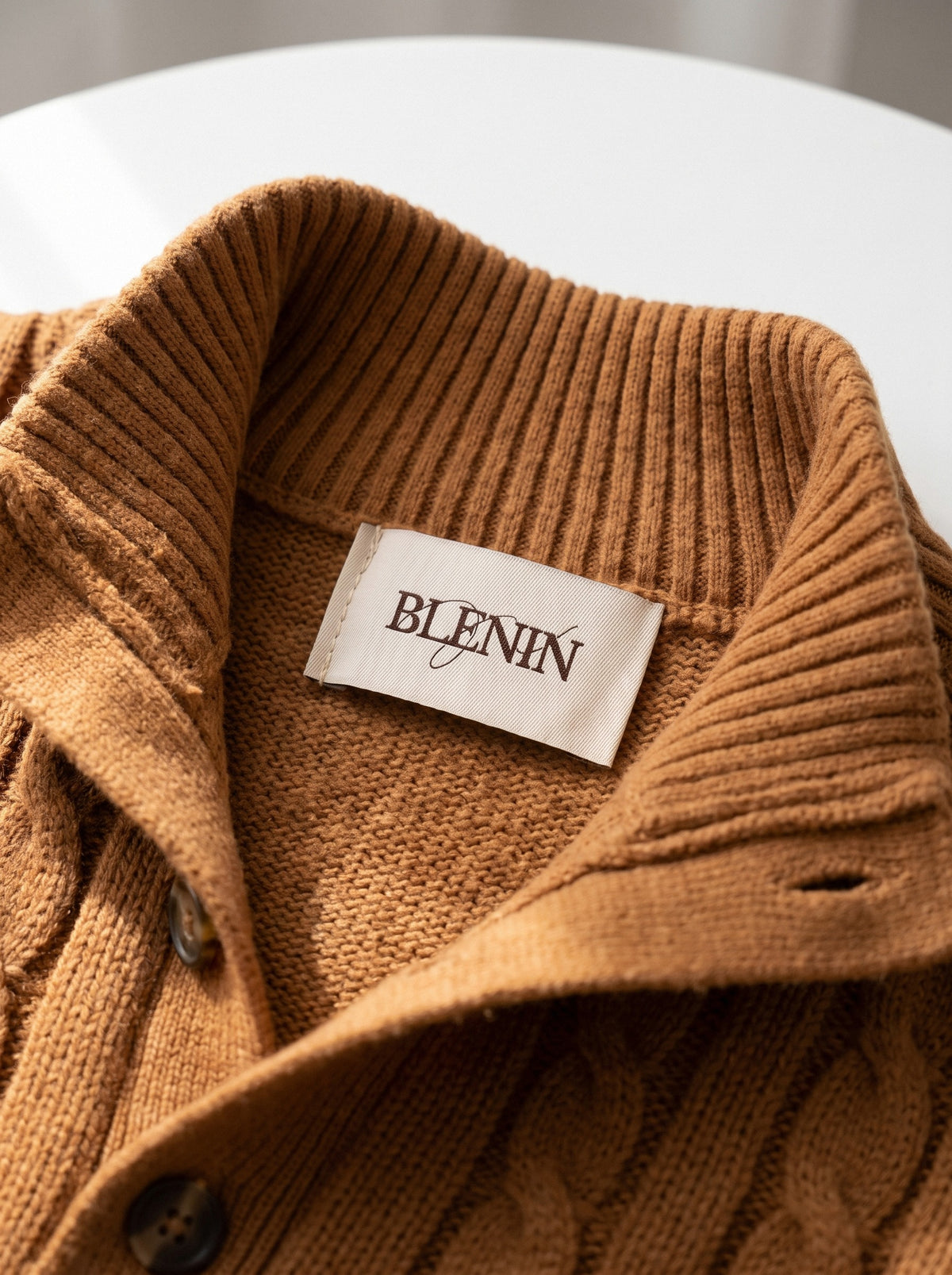 BLENIN cable button collar sweater, woven BLENIN neck label