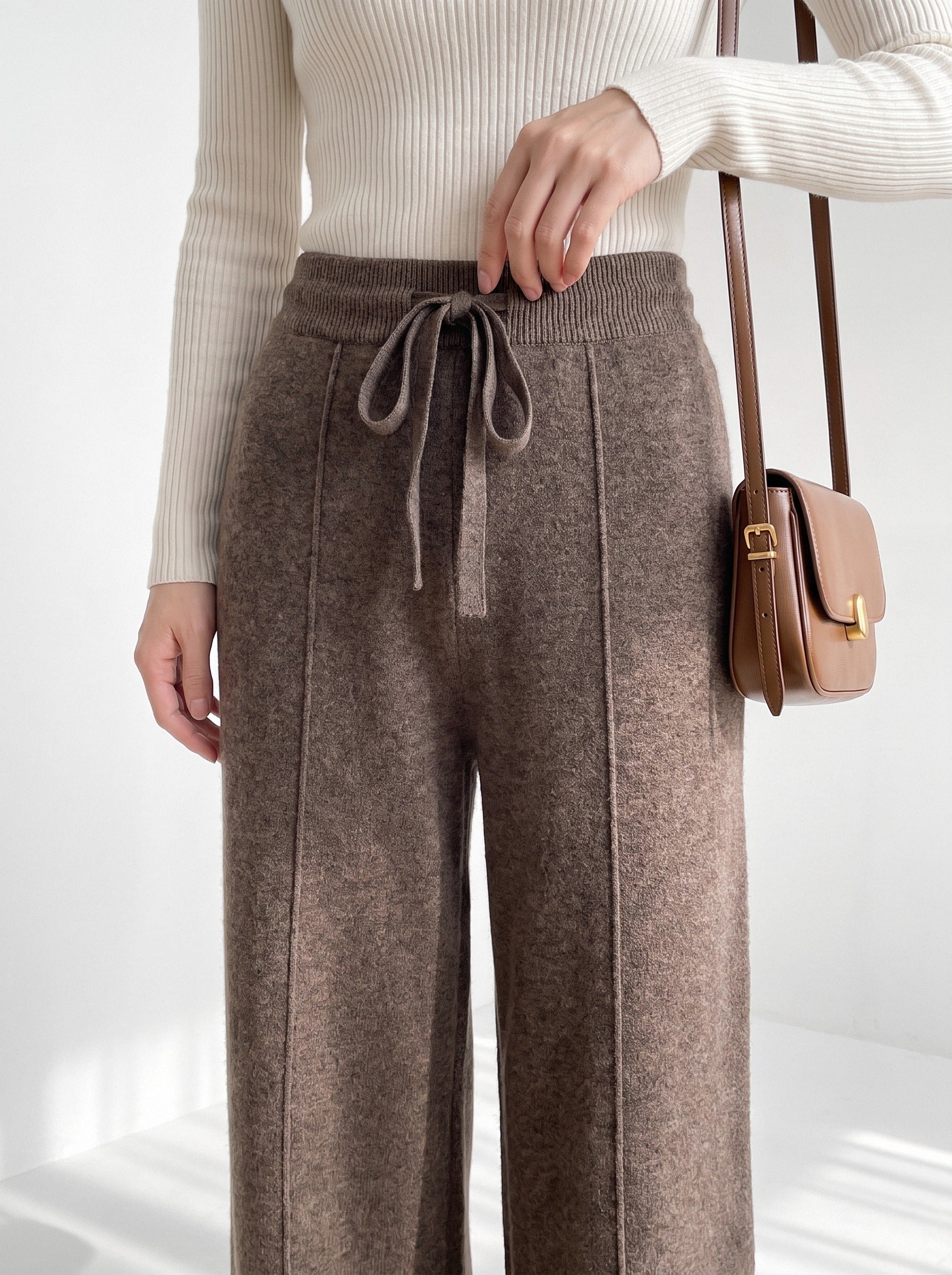 BLENIN knit wide leg trousers in mocha, close-up of the details